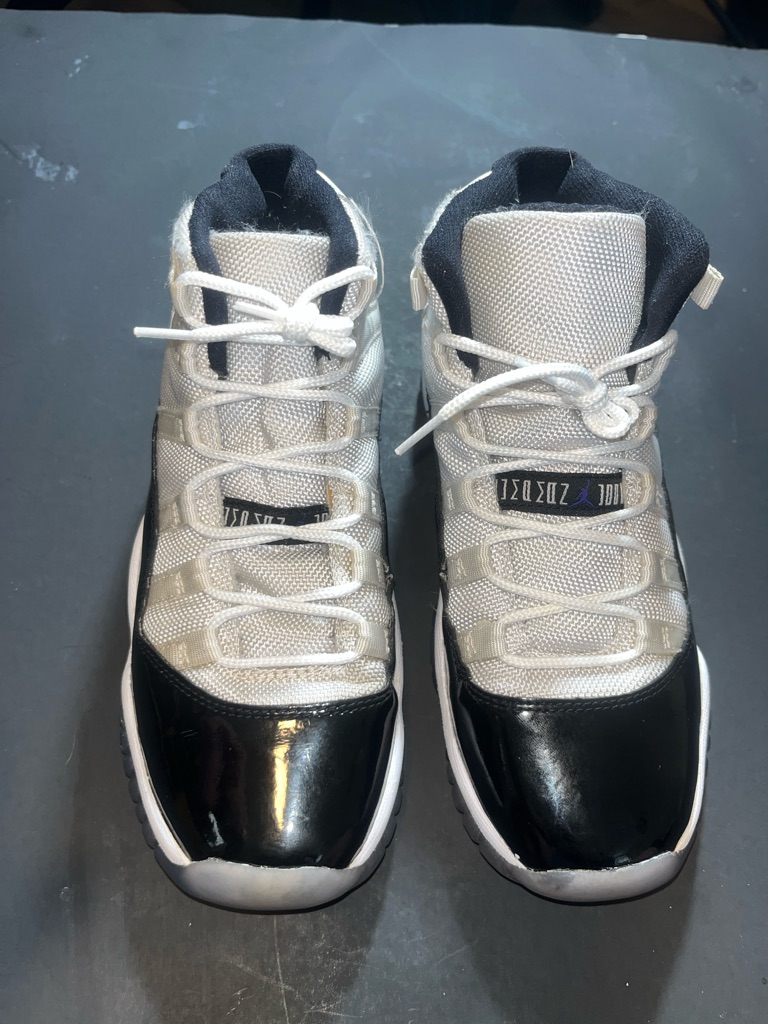 Jordan 11 Retro Concord Black And White High-Top Sneakers With Patent Toe